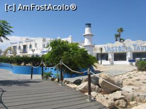 [P28] Taverna Vassos cu papa bun! » foto by zozo
 - 
<span class="allrVoted glyphicon glyphicon-heart hidden" id="av980354"></span>
<a class="m-l-10 hidden" id="sv980354" onclick="voting_Foto_DelVot(,980354,7721)" role="button">șterge vot <span class="glyphicon glyphicon-remove"></span></a>
<a id="v9980354" class=" c-red"  onclick="voting_Foto_SetVot(980354)" role="button"><span class="glyphicon glyphicon-heart-empty"></span> <b>LIKE</b> = Votează poza</a> <img class="hidden"  id="f980354W9" src="/imagini/loader.gif" border="0" /><span class="AjErrMes hidden" id="e980354ErM"></span>