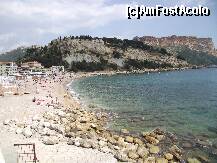 [P23] Plaja din Cassis » foto by georgiana
 - 
<span class="allrVoted glyphicon glyphicon-heart hidden" id="av238514"></span>
<a class="m-l-10 hidden" id="sv238514" onclick="voting_Foto_DelVot(,238514,7772)" role="button">șterge vot <span class="glyphicon glyphicon-remove"></span></a>
<a id="v9238514" class=" c-red"  onclick="voting_Foto_SetVot(238514)" role="button"><span class="glyphicon glyphicon-heart-empty"></span> <b>LIKE</b> = Votează poza</a> <img class="hidden"  id="f238514W9" src="/imagini/loader.gif" border="0" /><span class="AjErrMes hidden" id="e238514ErM"></span>
