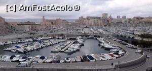 [P33] De la Abaţia Saint-Victor privind către Vieux Port » foto by irinad
 - 
<span class="allrVoted glyphicon glyphicon-heart hidden" id="av1125764"></span>
<a class="m-l-10 hidden" id="sv1125764" onclick="voting_Foto_DelVot(,1125764,7772)" role="button">șterge vot <span class="glyphicon glyphicon-remove"></span></a>
<a id="v91125764" class=" c-red"  onclick="voting_Foto_SetVot(1125764)" role="button"><span class="glyphicon glyphicon-heart-empty"></span> <b>LIKE</b> = Votează poza</a> <img class="hidden"  id="f1125764W9" src="/imagini/loader.gif" border="0" /><span class="AjErrMes hidden" id="e1125764ErM"></span>