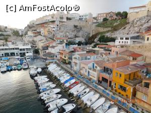 [P42] Case colorate, bărci aliniate în micul golf Vallons des Auffes » foto by irinad
 - 
<span class="allrVoted glyphicon glyphicon-heart hidden" id="av1125773"></span>
<a class="m-l-10 hidden" id="sv1125773" onclick="voting_Foto_DelVot(,1125773,7772)" role="button">șterge vot <span class="glyphicon glyphicon-remove"></span></a>
<a id="v91125773" class=" c-red"  onclick="voting_Foto_SetVot(1125773)" role="button"><span class="glyphicon glyphicon-heart-empty"></span> <b>LIKE</b> = Votează poza</a> <img class="hidden"  id="f1125773W9" src="/imagini/loader.gif" border="0" /><span class="AjErrMes hidden" id="e1125773ErM"></span>