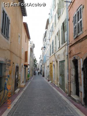 [P25] Altă străduţă în Le Panier » foto by irinad
 - 
<span class="allrVoted glyphicon glyphicon-heart hidden" id="av1131809"></span>
<a class="m-l-10 hidden" id="sv1131809" onclick="voting_Foto_DelVot(,1131809,7772)" role="button">șterge vot <span class="glyphicon glyphicon-remove"></span></a>
<a id="v91131809" class=" c-red"  onclick="voting_Foto_SetVot(1131809)" role="button"><span class="glyphicon glyphicon-heart-empty"></span> <b>LIKE</b> = Votează poza</a> <img class="hidden"  id="f1131809W9" src="/imagini/loader.gif" border="0" /><span class="AjErrMes hidden" id="e1131809ErM"></span>