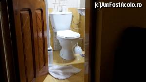 [P01] Distanta de la intrarea in baie pana la wc sau dus e de 20 cm. Pana la chiuveta de doar 10cm » foto by astan
 - 
<span class="allrVoted glyphicon glyphicon-heart hidden" id="av597536"></span>
<a class="m-l-10 hidden" id="sv597536" onclick="voting_Foto_DelVot(,597536,7777)" role="button">șterge vot <span class="glyphicon glyphicon-remove"></span></a>
<a id="v9597536" class=" c-red"  onclick="voting_Foto_SetVot(597536)" role="button"><span class="glyphicon glyphicon-heart-empty"></span> <b>LIKE</b> = Votează poza</a> <img class="hidden"  id="f597536W9" src="/imagini/loader.gif" border="0" /><span class="AjErrMes hidden" id="e597536ErM"></span>