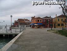 [P02] Burano-statia de vaporetto » foto by luciaoradea
 - 
<span class="allrVoted glyphicon glyphicon-heart hidden" id="av171049"></span>
<a class="m-l-10 hidden" id="sv171049" onclick="voting_Foto_DelVot(,171049,7782)" role="button">șterge vot <span class="glyphicon glyphicon-remove"></span></a>
<a id="v9171049" class=" c-red"  onclick="voting_Foto_SetVot(171049)" role="button"><span class="glyphicon glyphicon-heart-empty"></span> <b>LIKE</b> = Votează poza</a> <img class="hidden"  id="f171049W9" src="/imagini/loader.gif" border="0" /><span class="AjErrMes hidden" id="e171049ErM"></span>