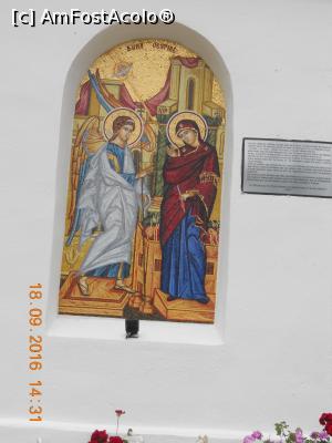 [P11] pictură de pe faţada bisericii » foto by zlatna
 - 
<span class="allrVoted glyphicon glyphicon-heart hidden" id="av865923"></span>
<a class="m-l-10 hidden" id="sv865923" onclick="voting_Foto_DelVot(,865923,7799)" role="button">șterge vot <span class="glyphicon glyphicon-remove"></span></a>
<a id="v9865923" class=" c-red"  onclick="voting_Foto_SetVot(865923)" role="button"><span class="glyphicon glyphicon-heart-empty"></span> <b>LIKE</b> = Votează poza</a> <img class="hidden"  id="f865923W9" src="/imagini/loader.gif" border="0" /><span class="AjErrMes hidden" id="e865923ErM"></span>