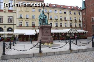 [P47] Wrocław, Rynek, Pomnik (Monumentul) Aleksandra Fredry » foto by mprofeanu
 - 
<span class="allrVoted glyphicon glyphicon-heart hidden" id="av1367218"></span>
<a class="m-l-10 hidden" id="sv1367218" onclick="voting_Foto_DelVot(,1367218,7843)" role="button">șterge vot <span class="glyphicon glyphicon-remove"></span></a>
<a id="v91367218" class=" c-red"  onclick="voting_Foto_SetVot(1367218)" role="button"><span class="glyphicon glyphicon-heart-empty"></span> <b>LIKE</b> = Votează poza</a> <img class="hidden"  id="f1367218W9" src="/imagini/loader.gif" border="0" /><span class="AjErrMes hidden" id="e1367218ErM"></span>