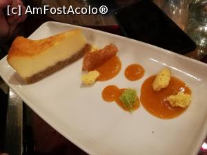 [P60] New York Cafe - cheese-cake » foto by crismis
 - 
<span class="allrVoted glyphicon glyphicon-heart hidden" id="av1042535"></span>
<a class="m-l-10 hidden" id="sv1042535" onclick="voting_Foto_DelVot(,1042535,7866)" role="button">șterge vot <span class="glyphicon glyphicon-remove"></span></a>
<a id="v91042535" class=" c-red"  onclick="voting_Foto_SetVot(1042535)" role="button"><span class="glyphicon glyphicon-heart-empty"></span> <b>LIKE</b> = Votează poza</a> <img class="hidden"  id="f1042535W9" src="/imagini/loader.gif" border="0" /><span class="AjErrMes hidden" id="e1042535ErM"></span>