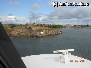 [P24] MS Viking XPRS - Insula Suomenlinna cu zidurile fortăreţei, monument UNESCO.  » foto by iulianic
 - 
<span class="allrVoted glyphicon glyphicon-heart hidden" id="av487450"></span>
<a class="m-l-10 hidden" id="sv487450" onclick="voting_Foto_DelVot(,487450,7893)" role="button">șterge vot <span class="glyphicon glyphicon-remove"></span></a>
<a id="v9487450" class=" c-red"  onclick="voting_Foto_SetVot(487450)" role="button"><span class="glyphicon glyphicon-heart-empty"></span> <b>LIKE</b> = Votează poza</a> <img class="hidden"  id="f487450W9" src="/imagini/loader.gif" border="0" /><span class="AjErrMes hidden" id="e487450ErM"></span>