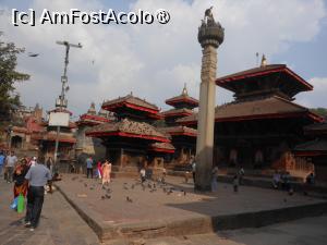 [P07] Kathmandu - În Piața Durbar Kathmandu. » foto by iulianic
 - 
<span class="allrVoted glyphicon glyphicon-heart hidden" id="av1469310"></span>
<a class="m-l-10 hidden" id="sv1469310" onclick="voting_Foto_DelVot(,1469310,7929)" role="button">șterge vot <span class="glyphicon glyphicon-remove"></span></a>
<a id="v91469310" class=" c-red"  onclick="voting_Foto_SetVot(1469310)" role="button"><span class="glyphicon glyphicon-heart-empty"></span> <b>LIKE</b> = Votează poza</a> <img class="hidden"  id="f1469310W9" src="/imagini/loader.gif" border="0" /><span class="AjErrMes hidden" id="e1469310ErM"></span>