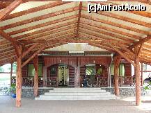 [P03] Terasa din fata intrarii in pensiune » foto by dananecula*
 - 
<span class="allrVoted glyphicon glyphicon-heart hidden" id="av158809"></span>
<a class="m-l-10 hidden" id="sv158809" onclick="voting_Foto_DelVot(,158809,7930)" role="button">șterge vot <span class="glyphicon glyphicon-remove"></span></a>
<a id="v9158809" class=" c-red"  onclick="voting_Foto_SetVot(158809)" role="button"><span class="glyphicon glyphicon-heart-empty"></span> <b>LIKE</b> = Votează poza</a> <img class="hidden"  id="f158809W9" src="/imagini/loader.gif" border="0" /><span class="AjErrMes hidden" id="e158809ErM"></span>