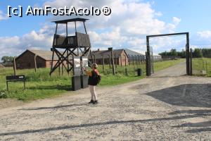 [P57] Pamięci i Muzeum Auschwitz-Birkenau, Auschwitz II (Birkenau), Gheretă de supraveghere la Barăcile din căramidă locuite de femei » foto by mprofeanu
 - 
<span class="allrVoted glyphicon glyphicon-heart hidden" id="av1360663"></span>
<a class="m-l-10 hidden" id="sv1360663" onclick="voting_Foto_DelVot(,1360663,7968)" role="button">șterge vot <span class="glyphicon glyphicon-remove"></span></a>
<a id="v91360663" class=" c-red"  onclick="voting_Foto_SetVot(1360663)" role="button"><span class="glyphicon glyphicon-heart-empty"></span> <b>LIKE</b> = Votează poza</a> <img class="hidden"  id="f1360663W9" src="/imagini/loader.gif" border="0" /><span class="AjErrMes hidden" id="e1360663ErM"></span>