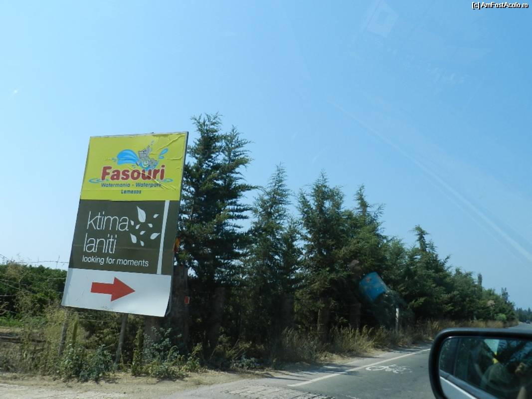 [P13] Dupa ce se iese de pe autostrada, de-a lungul traseului sunt mai multe indicatoare inspre Fasouri Water Park.  » foto by TraianS
 - 
<span class="allrVoted glyphicon glyphicon-heart hidden" id="av544439"></span>
<a class="m-l-10 hidden" id="sv544439" onclick="voting_Foto_DelVot(,544439,7992)" role="button">șterge vot <span class="glyphicon glyphicon-remove"></span></a>
<a id="v9544439" class=" c-red"  onclick="voting_Foto_SetVot(544439)" role="button"><span class="glyphicon glyphicon-heart-empty"></span> <b>LIKE</b> = Votează poza</a> <img class="hidden"  id="f544439W9" src="/imagini/loader.gif" border="0" /><span class="AjErrMes hidden" id="e544439ErM"></span>