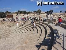 [P10] Kourion - Teatrul si vizitatorii turisti. » foto by iulianic
 - 
<span class="allrVoted glyphicon glyphicon-heart hidden" id="av276803"></span>
<a class="m-l-10 hidden" id="sv276803" onclick="voting_Foto_DelVot(,276803,7992)" role="button">șterge vot <span class="glyphicon glyphicon-remove"></span></a>
<a id="v9276803" class=" c-red"  onclick="voting_Foto_SetVot(276803)" role="button"><span class="glyphicon glyphicon-heart-empty"></span> <b>LIKE</b> = Votează poza</a> <img class="hidden"  id="f276803W9" src="/imagini/loader.gif" border="0" /><span class="AjErrMes hidden" id="e276803ErM"></span>