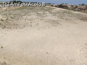 [P23] Stadionul de la Kourion, situat între cele două situri antice » foto by irinad
 - 
<span class="allrVoted glyphicon glyphicon-heart hidden" id="av768200"></span>
<a class="m-l-10 hidden" id="sv768200" onclick="voting_Foto_DelVot(,768200,7992)" role="button">șterge vot <span class="glyphicon glyphicon-remove"></span></a>
<a id="v9768200" class=" c-red"  onclick="voting_Foto_SetVot(768200)" role="button"><span class="glyphicon glyphicon-heart-empty"></span> <b>LIKE</b> = Votează poza</a> <img class="hidden"  id="f768200W9" src="/imagini/loader.gif" border="0" /><span class="AjErrMes hidden" id="e768200ErM"></span>