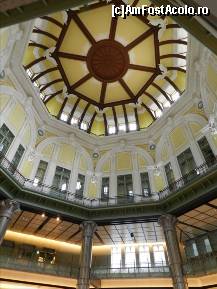 P03 [FEB-2013] Tokyo Station - Marunouchi North Gate -interior. Ferestrele de la etaj, apartin Hotelului de lux, Tokyo Station Hotel. 