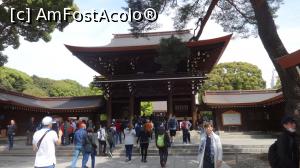 [P18] intrarea in curtea interioara a Altarului Meiji-jingu.Poarta de intrare facuta dinlemn de chiparos cu o arhitectura specifica nipona » foto by grecudoina
 - 
<span class="allrVoted glyphicon glyphicon-heart hidden" id="av1199934"></span>
<a class="m-l-10 hidden" id="sv1199934" onclick="voting_Foto_DelVot(,1199934,7999)" role="button">șterge vot <span class="glyphicon glyphicon-remove"></span></a>
<a id="v91199934" class=" c-red"  onclick="voting_Foto_SetVot(1199934)" role="button"><span class="glyphicon glyphicon-heart-empty"></span> <b>LIKE</b> = Votează poza</a> <img class="hidden"  id="f1199934W9" src="/imagini/loader.gif" border="0" /><span class="AjErrMes hidden" id="e1199934ErM"></span>