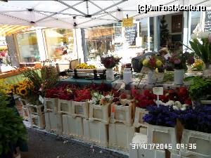 [P102] Bad Ischl-Wochenmarkt » foto by Alina53
 - 
<span class="allrVoted glyphicon glyphicon-heart hidden" id="av684938"></span>
<a class="m-l-10 hidden" id="sv684938" onclick="voting_Foto_DelVot(,684938,8013)" role="button">șterge vot <span class="glyphicon glyphicon-remove"></span></a>
<a id="v9684938" class=" c-red"  onclick="voting_Foto_SetVot(684938)" role="button"><span class="glyphicon glyphicon-heart-empty"></span> <b>LIKE</b> = Votează poza</a> <img class="hidden"  id="f684938W9" src="/imagini/loader.gif" border="0" /><span class="AjErrMes hidden" id="e684938ErM"></span>