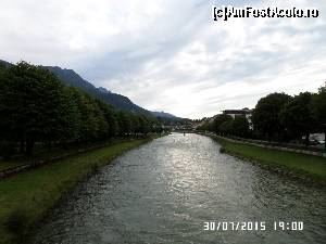 [P84] Bad Ischl- Râul Traun pe înserat » foto by Alina53
 - 
<span class="allrVoted glyphicon glyphicon-heart hidden" id="av684903"></span>
<a class="m-l-10 hidden" id="sv684903" onclick="voting_Foto_DelVot(,684903,8013)" role="button">șterge vot <span class="glyphicon glyphicon-remove"></span></a>
<a id="v9684903" class=" c-red"  onclick="voting_Foto_SetVot(684903)" role="button"><span class="glyphicon glyphicon-heart-empty"></span> <b>LIKE</b> = Votează poza</a> <img class="hidden"  id="f684903W9" src="/imagini/loader.gif" border="0" /><span class="AjErrMes hidden" id="e684903ErM"></span>