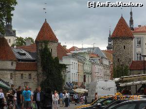 [P02] Tallinn - Poarta Viru, începutul străzii către Piaţa Primăriei.  » foto by iulianic
 - 
<span class="allrVoted glyphicon glyphicon-heart hidden" id="av601708"></span>
<a class="m-l-10 hidden" id="sv601708" onclick="voting_Foto_DelVot(,601708,8031)" role="button">șterge vot <span class="glyphicon glyphicon-remove"></span></a>
<a id="v9601708" class=" c-red"  onclick="voting_Foto_SetVot(601708)" role="button"><span class="glyphicon glyphicon-heart-empty"></span> <b>LIKE</b> = Votează poza</a> <img class="hidden"  id="f601708W9" src="/imagini/loader.gif" border="0" /><span class="AjErrMes hidden" id="e601708ErM"></span>