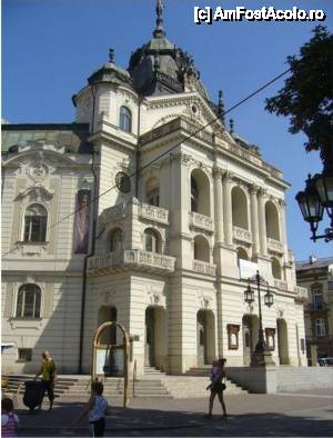 [P11] Teatrul de Stat din Kosice » foto by iccata
 - 
<span class="allrVoted glyphicon glyphicon-heart hidden" id="av453038"></span>
<a class="m-l-10 hidden" id="sv453038" onclick="voting_Foto_DelVot(,453038,8041)" role="button">șterge vot <span class="glyphicon glyphicon-remove"></span></a>
<a id="v9453038" class=" c-red"  onclick="voting_Foto_SetVot(453038)" role="button"><span class="glyphicon glyphicon-heart-empty"></span> <b>LIKE</b> = Votează poza</a> <img class="hidden"  id="f453038W9" src="/imagini/loader.gif" border="0" /><span class="AjErrMes hidden" id="e453038ErM"></span>