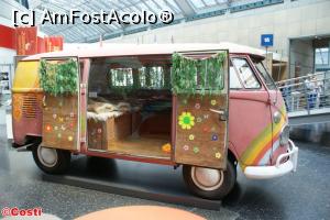 [P28] Unul din simbolurile perioadei hippy, furgoneta Volkswagen.  » foto by Costi
 - 
<span class="allrVoted glyphicon glyphicon-heart hidden" id="av747826"></span>
<a class="m-l-10 hidden" id="sv747826" onclick="voting_Foto_DelVot(,747826,8043)" role="button">șterge vot <span class="glyphicon glyphicon-remove"></span></a>
<a id="v9747826" class=" c-red"  onclick="voting_Foto_SetVot(747826)" role="button"><span class="glyphicon glyphicon-heart-empty"></span> <b>LIKE</b> = Votează poza</a> <img class="hidden"  id="f747826W9" src="/imagini/loader.gif" border="0" /><span class="AjErrMes hidden" id="e747826ErM"></span>