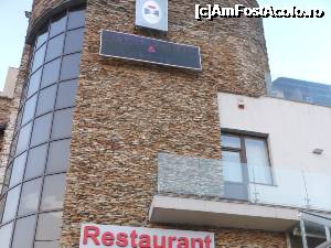 [P19] Restaurant Papion - În colțul rotunjit al clădirii se află scara.  » foto by iulianic
 - 
<span class="allrVoted glyphicon glyphicon-heart hidden" id="av697580"></span>
<a class="m-l-10 hidden" id="sv697580" onclick="voting_Foto_DelVot(,697580,8050)" role="button">șterge vot <span class="glyphicon glyphicon-remove"></span></a>
<a id="v9697580" class=" c-red"  onclick="voting_Foto_SetVot(697580)" role="button"><span class="glyphicon glyphicon-heart-empty"></span> <b>LIKE</b> = Votează poza</a> <img class="hidden"  id="f697580W9" src="/imagini/loader.gif" border="0" /><span class="AjErrMes hidden" id="e697580ErM"></span>