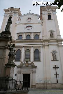 [P17] Biserica romano-catolică franciscană Sf. Iosif, având în faţă statuia sfântului Rochus » foto by Costi
 - 
<span class="allrVoted glyphicon glyphicon-heart hidden" id="av166081"></span>
<a class="m-l-10 hidden" id="sv166081" onclick="voting_Foto_DelVot(,166081,8063)" role="button">șterge vot <span class="glyphicon glyphicon-remove"></span></a>
<a id="v9166081" class=" c-red"  onclick="voting_Foto_SetVot(166081)" role="button"><span class="glyphicon glyphicon-heart-empty"></span> <b>LIKE</b> = Votează poza</a> <img class="hidden"  id="f166081W9" src="/imagini/loader.gif" border="0" /><span class="AjErrMes hidden" id="e166081ErM"></span>