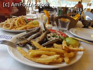 [P17] Kalamari şi gavroşi la taverna Symposio din Nidri » foto by irinad
 - 
<span class="allrVoted glyphicon glyphicon-heart hidden" id="av821843"></span>
<a class="m-l-10 hidden" id="sv821843" onclick="voting_Foto_DelVot(,821843,8082)" role="button">șterge vot <span class="glyphicon glyphicon-remove"></span></a>
<a id="v9821843" class=" c-red"  onclick="voting_Foto_SetVot(821843)" role="button"><span class="glyphicon glyphicon-heart-empty"></span> <b>LIKE</b> = Votează poza</a> <img class="hidden"  id="f821843W9" src="/imagini/loader.gif" border="0" /><span class="AjErrMes hidden" id="e821843ErM"></span>