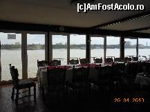 [P11] Giurgiu - Albatrosul Dunării, restaurantul de pe ponton, masa pregătită pentru invitaţi şi malul bulgăresc.  » foto by iulianic
 - 
<span class="allrVoted glyphicon glyphicon-heart hidden" id="av414186"></span>
<a class="m-l-10 hidden" id="sv414186" onclick="voting_Foto_DelVot(,414186,8083)" role="button">șterge vot <span class="glyphicon glyphicon-remove"></span></a>
<a id="v9414186" class=" c-red"  onclick="voting_Foto_SetVot(414186)" role="button"><span class="glyphicon glyphicon-heart-empty"></span> <b>LIKE</b> = Votează poza</a> <img class="hidden"  id="f414186W9" src="/imagini/loader.gif" border="0" /><span class="AjErrMes hidden" id="e414186ErM"></span>