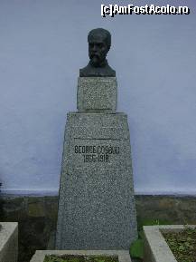 [P02] Casa Memoriala George Cosbuc Nasaud - bustul poetului, langa casa » foto by biancuta
 - 
<span class="allrVoted glyphicon glyphicon-heart hidden" id="av170635"></span>
<a class="m-l-10 hidden" id="sv170635" onclick="voting_Foto_DelVot(,170635,8085)" role="button">șterge vot <span class="glyphicon glyphicon-remove"></span></a>
<a id="v9170635" class=" c-red"  onclick="voting_Foto_SetVot(170635)" role="button"><span class="glyphicon glyphicon-heart-empty"></span> <b>LIKE</b> = Votează poza</a> <img class="hidden"  id="f170635W9" src="/imagini/loader.gif" border="0" /><span class="AjErrMes hidden" id="e170635ErM"></span>