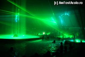 [P20] Aquacity Poprad - laser show » foto by cristi_an3000
 - 
<span class="allrVoted glyphicon glyphicon-heart hidden" id="av407665"></span>
<a class="m-l-10 hidden" id="sv407665" onclick="voting_Foto_DelVot(,407665,8088)" role="button">șterge vot <span class="glyphicon glyphicon-remove"></span></a>
<a id="v9407665" class=" c-red"  onclick="voting_Foto_SetVot(407665)" role="button"><span class="glyphicon glyphicon-heart-empty"></span> <b>LIKE</b> = Votează poza</a> <img class="hidden"  id="f407665W9" src="/imagini/loader.gif" border="0" /><span class="AjErrMes hidden" id="e407665ErM"></span>