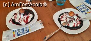 [P16] Pitești, Restaurantul Sibiceanu Grill Dedulești, Papanași, o porție împărțită în două...am repetat-o, am stat acolo peste 5 ore... » foto by mprofeanu
 - 
<span class="allrVoted glyphicon glyphicon-heart hidden" id="av1493593"></span>
<a class="m-l-10 hidden" id="sv1493593" onclick="voting_Foto_DelVot(,1493593,8103)" role="button">șterge vot <span class="glyphicon glyphicon-remove"></span></a>
<a id="v91493593" class=" c-red"  onclick="voting_Foto_SetVot(1493593)" role="button"><span class="glyphicon glyphicon-heart-empty"></span> <b>LIKE</b> = Votează poza</a> <img class="hidden"  id="f1493593W9" src="/imagini/loader.gif" border="0" /><span class="AjErrMes hidden" id="e1493593ErM"></span>