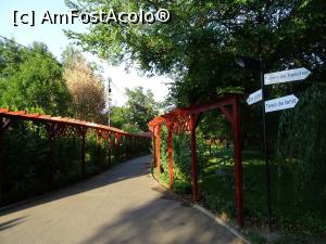 [P16] Amenajări peisagistice în parc + indicatoare. » foto by tata123 🔱
 - 
<span class="allrVoted glyphicon glyphicon-heart hidden" id="av1314432"></span>
<a class="m-l-10 hidden" id="sv1314432" onclick="voting_Foto_DelVot(,1314432,8118)" role="button">șterge vot <span class="glyphicon glyphicon-remove"></span></a>
<a id="v91314432" class=" c-red"  onclick="voting_Foto_SetVot(1314432)" role="button"><span class="glyphicon glyphicon-heart-empty"></span> <b>LIKE</b> = Votează poza</a> <img class="hidden"  id="f1314432W9" src="/imagini/loader.gif" border="0" /><span class="AjErrMes hidden" id="e1314432ErM"></span>