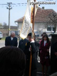 [P07] Paste la tara 2010 - la slujba din fata bisericii. » foto by presario
 - 
<span class="allrVoted glyphicon glyphicon-heart hidden" id="av61308"></span>
<a class="m-l-10 hidden" id="sv61308" onclick="voting_Foto_DelVot(,61308,8128)" role="button">șterge vot <span class="glyphicon glyphicon-remove"></span></a>
<a id="v961308" class=" c-red"  onclick="voting_Foto_SetVot(61308)" role="button"><span class="glyphicon glyphicon-heart-empty"></span> <b>LIKE</b> = Votează poza</a> <img class="hidden"  id="f61308W9" src="/imagini/loader.gif" border="0" /><span class="AjErrMes hidden" id="e61308ErM"></span>