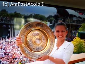 [P01] Simona Halep prezintă fanilor trofeul de la Wimbledon! » foto by Floryn81
 - 
<span class="allrVoted glyphicon glyphicon-heart hidden" id="av1085712"></span>
<a class="m-l-10 hidden" id="sv1085712" onclick="voting_Foto_DelVot(,1085712,8129)" role="button">șterge vot <span class="glyphicon glyphicon-remove"></span></a>
<a id="v91085712" class=" c-red"  onclick="voting_Foto_SetVot(1085712)" role="button"><span class="glyphicon glyphicon-heart-empty"></span> <b>LIKE</b> = Votează poza</a> <img class="hidden"  id="f1085712W9" src="/imagini/loader.gif" border="0" /><span class="AjErrMes hidden" id="e1085712ErM"></span>