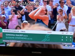 [P04] 2018.06.09 - Un vis devenit realitate - SIMONA HALEP campioana la Roland Garros!  » foto by Dan&Ema
 - 
<span class="allrVoted glyphicon glyphicon-heart hidden" id="av973699"></span>
<a class="m-l-10 hidden" id="sv973699" onclick="voting_Foto_DelVot(,973699,8129)" role="button">șterge vot <span class="glyphicon glyphicon-remove"></span></a>
<a id="v9973699" class=" c-red"  onclick="voting_Foto_SetVot(973699)" role="button"><span class="glyphicon glyphicon-heart-empty"></span> <b>LIKE</b> = Votează poza</a> <img class="hidden"  id="f973699W9" src="/imagini/loader.gif" border="0" /><span class="AjErrMes hidden" id="e973699ErM"></span>