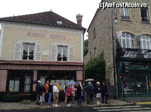 [P03] Auberge 'Ravoux' sau 'Maison van Gogh' din Auvers-sur-Oise (la 30 Km de Paris), locul unde, intr-o o manaarda minuscula, si-a trait ultimele sale 3 luni de viata, Vincent » foto by dorgo
 - 
<span class="allrVoted glyphicon glyphicon-heart hidden" id="av685870"></span>
<a class="m-l-10 hidden" id="sv685870" onclick="voting_Foto_DelVot(,685870,8129)" role="button">șterge vot <span class="glyphicon glyphicon-remove"></span></a>
<a id="v9685870" class=" c-red"  onclick="voting_Foto_SetVot(685870)" role="button"><span class="glyphicon glyphicon-heart-empty"></span> <b>LIKE</b> = Votează poza</a> <img class="hidden"  id="f685870W9" src="/imagini/loader.gif" border="0" /><span class="AjErrMes hidden" id="e685870ErM"></span>