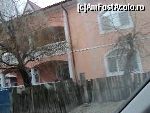 [P09] mandre case in comuna » foto by TORA INGRID
 - 
<span class="allrVoted glyphicon glyphicon-heart hidden" id="av170009"></span>
<a class="m-l-10 hidden" id="sv170009" onclick="voting_Foto_DelVot(,170009,8133)" role="button">șterge vot <span class="glyphicon glyphicon-remove"></span></a>
<a id="v9170009" class=" c-red"  onclick="voting_Foto_SetVot(170009)" role="button"><span class="glyphicon glyphicon-heart-empty"></span> <b>LIKE</b> = Votează poza</a> <img class="hidden"  id="f170009W9" src="/imagini/loader.gif" border="0" /><span class="AjErrMes hidden" id="e170009ErM"></span>