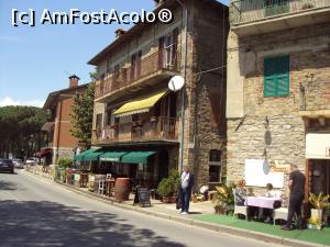 [P65] Passignano sul Trasimeno - restaurantele de vizavi de faleză » foto by Carmen Ion
 - 
<span class="allrVoted glyphicon glyphicon-heart hidden" id="av1000537"></span>
<a class="m-l-10 hidden" id="sv1000537" onclick="voting_Foto_DelVot(,1000537,8154)" role="button">șterge vot <span class="glyphicon glyphicon-remove"></span></a>
<a id="v91000537" class=" c-red"  onclick="voting_Foto_SetVot(1000537)" role="button"><span class="glyphicon glyphicon-heart-empty"></span> <b>LIKE</b> = Votează poza</a> <img class="hidden"  id="f1000537W9" src="/imagini/loader.gif" border="0" /><span class="AjErrMes hidden" id="e1000537ErM"></span>