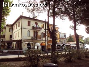 [P67] Passignano sul Trasimeno - restaurantele de vizavi de faleză » foto by Carmen Ion
 - 
<span class="allrVoted glyphicon glyphicon-heart hidden" id="av1000539"></span>
<a class="m-l-10 hidden" id="sv1000539" onclick="voting_Foto_DelVot(,1000539,8154)" role="button">șterge vot <span class="glyphicon glyphicon-remove"></span></a>
<a id="v91000539" class=" c-red"  onclick="voting_Foto_SetVot(1000539)" role="button"><span class="glyphicon glyphicon-heart-empty"></span> <b>LIKE</b> = Votează poza</a> <img class="hidden"  id="f1000539W9" src="/imagini/loader.gif" border="0" /><span class="AjErrMes hidden" id="e1000539ErM"></span>