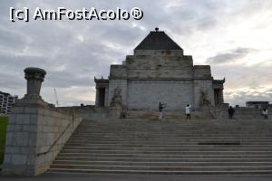 [P19] Shrine of Remembrance » foto by AZE
 - 
<span class="allrVoted glyphicon glyphicon-heart hidden" id="av1373026"></span>
<a class="m-l-10 hidden" id="sv1373026" onclick="voting_Foto_DelVot(,1373026,8157)" role="button">șterge vot <span class="glyphicon glyphicon-remove"></span></a>
<a id="v91373026" class=" c-red"  onclick="voting_Foto_SetVot(1373026)" role="button"><span class="glyphicon glyphicon-heart-empty"></span> <b>LIKE</b> = Votează poza</a> <img class="hidden"  id="f1373026W9" src="/imagini/loader.gif" border="0" /><span class="AjErrMes hidden" id="e1373026ErM"></span>