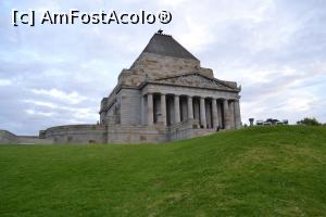 [P26] Shrine of Remembrance » foto by AZE
 - 
<span class="allrVoted glyphicon glyphicon-heart hidden" id="av1373039"></span>
<a class="m-l-10 hidden" id="sv1373039" onclick="voting_Foto_DelVot(,1373039,8157)" role="button">șterge vot <span class="glyphicon glyphicon-remove"></span></a>
<a id="v91373039" class=" c-red"  onclick="voting_Foto_SetVot(1373039)" role="button"><span class="glyphicon glyphicon-heart-empty"></span> <b>LIKE</b> = Votează poza</a> <img class="hidden"  id="f1373039W9" src="/imagini/loader.gif" border="0" /><span class="AjErrMes hidden" id="e1373039ErM"></span>