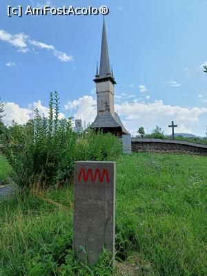 [P10] Biserica „Sf. Arhangheli Mihail și Gavriil” din Plopiș - borna „Drumul Maramureșului”. » foto by tata123 🔱
 - 
<span class="allrVoted glyphicon glyphicon-heart hidden" id="av1328689"></span>
<a class="m-l-10 hidden" id="sv1328689" onclick="voting_Foto_DelVot(,1328689,8168)" role="button">șterge vot <span class="glyphicon glyphicon-remove"></span></a>
<a id="v91328689" class=" c-red"  onclick="voting_Foto_SetVot(1328689)" role="button"><span class="glyphicon glyphicon-heart-empty"></span> <b>LIKE</b> = Votează poza</a> <img class="hidden"  id="f1328689W9" src="/imagini/loader.gif" border="0" /><span class="AjErrMes hidden" id="e1328689ErM"></span>