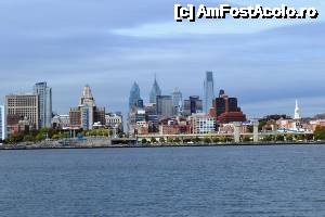 [P30] Philadelphia - sky line văzut de peste Delaware » foto by makuy*
 - 
<span class="allrVoted glyphicon glyphicon-heart hidden" id="av479201"></span>
<a class="m-l-10 hidden" id="sv479201" onclick="voting_Foto_DelVot(,479201,8193)" role="button">șterge vot <span class="glyphicon glyphicon-remove"></span></a>
<a id="v9479201" class=" c-red"  onclick="voting_Foto_SetVot(479201)" role="button"><span class="glyphicon glyphicon-heart-empty"></span> <b>LIKE</b> = Votează poza</a> <img class="hidden"  id="f479201W9" src="/imagini/loader.gif" border="0" /><span class="AjErrMes hidden" id="e479201ErM"></span>