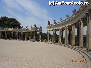 [P17] Potsdam - Palatul Sanssouci, cele două colonade şi o parte din curtea interioară.  » foto by iulianic
 - 
<span class="allrVoted glyphicon glyphicon-heart hidden" id="av488323"></span>
<a class="m-l-10 hidden" id="sv488323" onclick="voting_Foto_DelVot(,488323,8200)" role="button">șterge vot <span class="glyphicon glyphicon-remove"></span></a>
<a id="v9488323" class=" c-red"  onclick="voting_Foto_SetVot(488323)" role="button"><span class="glyphicon glyphicon-heart-empty"></span> <b>LIKE</b> = Votează poza</a> <img class="hidden"  id="f488323W9" src="/imagini/loader.gif" border="0" /><span class="AjErrMes hidden" id="e488323ErM"></span>