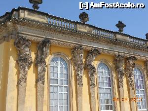 [P09] Potsdam - Palatul Sanssouci, detalii ornamentale la ferestrele sudice.  » foto by iulianic
 - 
<span class="allrVoted glyphicon glyphicon-heart hidden" id="av488315"></span>
<a class="m-l-10 hidden" id="sv488315" onclick="voting_Foto_DelVot(,488315,8200)" role="button">șterge vot <span class="glyphicon glyphicon-remove"></span></a>
<a id="v9488315" class=" c-red"  onclick="voting_Foto_SetVot(488315)" role="button"><span class="glyphicon glyphicon-heart-empty"></span> <b>LIKE</b> = Votează poza</a> <img class="hidden"  id="f488315W9" src="/imagini/loader.gif" border="0" /><span class="AjErrMes hidden" id="e488315ErM"></span>