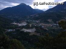 [P18] Poza facuta la celalt capat al comunei, nu este de fapt iesire pentru ca se infunda drumul. » foto by Ellada_sagapo
 - 
<span class="allrVoted glyphicon glyphicon-heart hidden" id="av177909"></span>
<a class="m-l-10 hidden" id="sv177909" onclick="voting_Foto_DelVot(,177909,8291)" role="button">șterge vot <span class="glyphicon glyphicon-remove"></span></a>
<a id="v9177909" class=" c-red"  onclick="voting_Foto_SetVot(177909)" role="button"><span class="glyphicon glyphicon-heart-empty"></span> <b>LIKE</b> = Votează poza</a> <img class="hidden"  id="f177909W9" src="/imagini/loader.gif" border="0" /><span class="AjErrMes hidden" id="e177909ErM"></span>