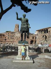 [P31] Roma-Statuia lui Traian » foto by gabivl
 - 
<span class="allrVoted glyphicon glyphicon-heart hidden" id="av180072"></span>
<a class="m-l-10 hidden" id="sv180072" onclick="voting_Foto_DelVot(,180072,8341)" role="button">șterge vot <span class="glyphicon glyphicon-remove"></span></a>
<a id="v9180072" class=" c-red"  onclick="voting_Foto_SetVot(180072)" role="button"><span class="glyphicon glyphicon-heart-empty"></span> <b>LIKE</b> = Votează poza</a> <img class="hidden"  id="f180072W9" src="/imagini/loader.gif" border="0" /><span class="AjErrMes hidden" id="e180072ErM"></span>