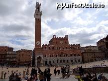 [P23] Piazza Il Campo din Siena dominata de Palazzo Publico » foto by BOGDAN DSN
 - 
<span class="allrVoted glyphicon glyphicon-heart hidden" id="av423242"></span>
<a class="m-l-10 hidden" id="sv423242" onclick="voting_Foto_DelVot(,423242,8341)" role="button">șterge vot <span class="glyphicon glyphicon-remove"></span></a>
<a id="v9423242" class=" c-red"  onclick="voting_Foto_SetVot(423242)" role="button"><span class="glyphicon glyphicon-heart-empty"></span> <b>LIKE</b> = Votează poza</a> <img class="hidden"  id="f423242W9" src="/imagini/loader.gif" border="0" /><span class="AjErrMes hidden" id="e423242ErM"></span>