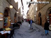 [P03] Straduta din San Gimignano » foto by BOGDAN DSN
 - 
<span class="allrVoted glyphicon glyphicon-heart hidden" id="av423222"></span>
<a class="m-l-10 hidden" id="sv423222" onclick="voting_Foto_DelVot(,423222,8341)" role="button">șterge vot <span class="glyphicon glyphicon-remove"></span></a>
<a id="v9423222" class=" c-red"  onclick="voting_Foto_SetVot(423222)" role="button"><span class="glyphicon glyphicon-heart-empty"></span> <b>LIKE</b> = Votează poza</a> <img class="hidden"  id="f423222W9" src="/imagini/loader.gif" border="0" /><span class="AjErrMes hidden" id="e423222ErM"></span>