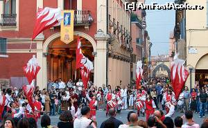 [P20] San Quirico - Festa Barbarossa » foto by Carmen Ion
 - 
<span class="allrVoted glyphicon glyphicon-heart hidden" id="av589503"></span>
<a class="m-l-10 hidden" id="sv589503" onclick="voting_Foto_DelVot(,589503,8341)" role="button">șterge vot <span class="glyphicon glyphicon-remove"></span></a>
<a id="v9589503" class=" c-red"  onclick="voting_Foto_SetVot(589503)" role="button"><span class="glyphicon glyphicon-heart-empty"></span> <b>LIKE</b> = Votează poza</a> <img class="hidden"  id="f589503W9" src="/imagini/loader.gif" border="0" /><span class="AjErrMes hidden" id="e589503ErM"></span>